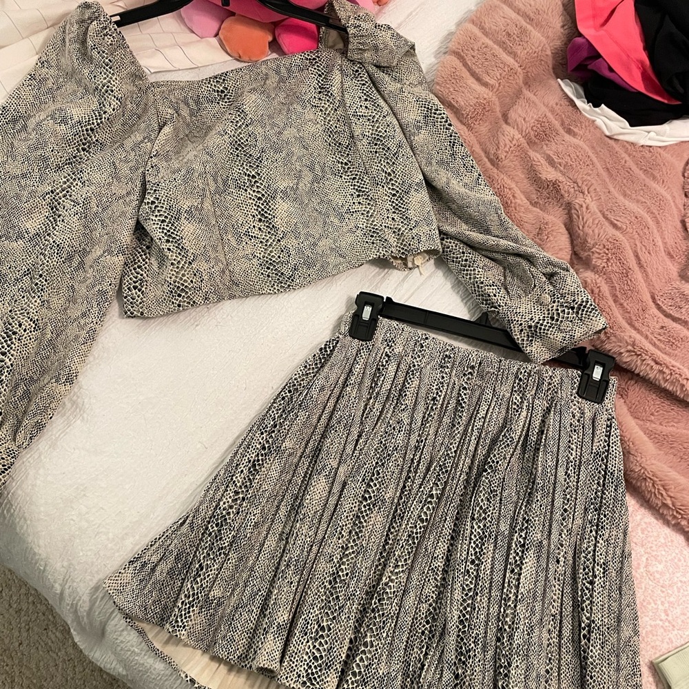 SET! snakeskin set perfect for transition to fall and gamedays